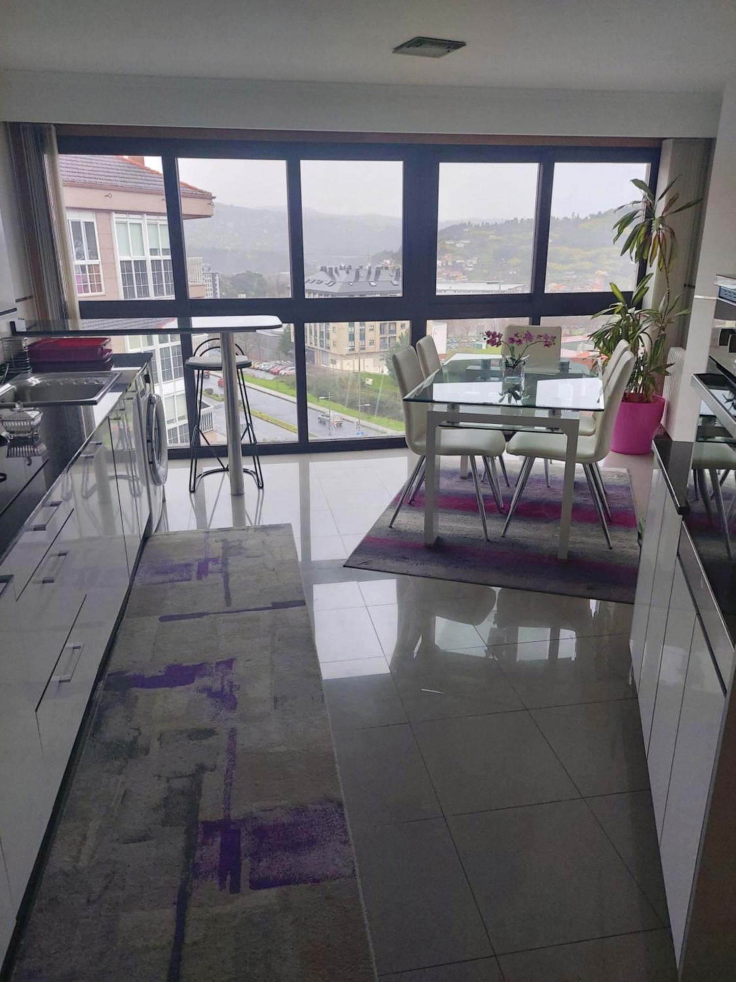 Duplex Grandes Cristaleras Impresionantes Vistas Apartment โอว์เรนเซ ภายนอก รูปภาพ